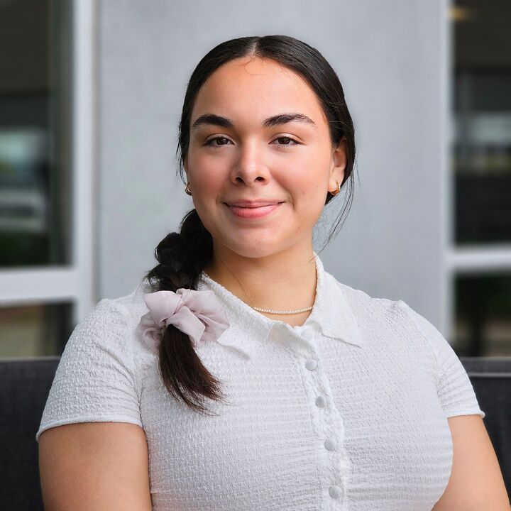 Ashley Llanos Loo, Real Estate Salesperson in Temecula, Affiliated