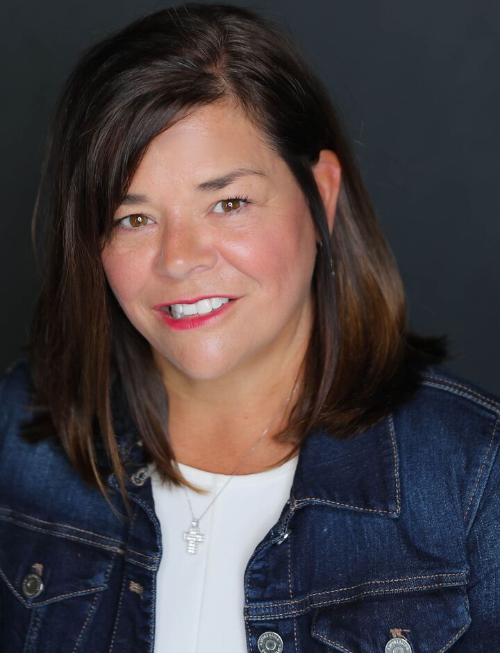 Jenny Hilterbran, Real Estate Broker in Hillsboro, ERA Real Solutions Realty