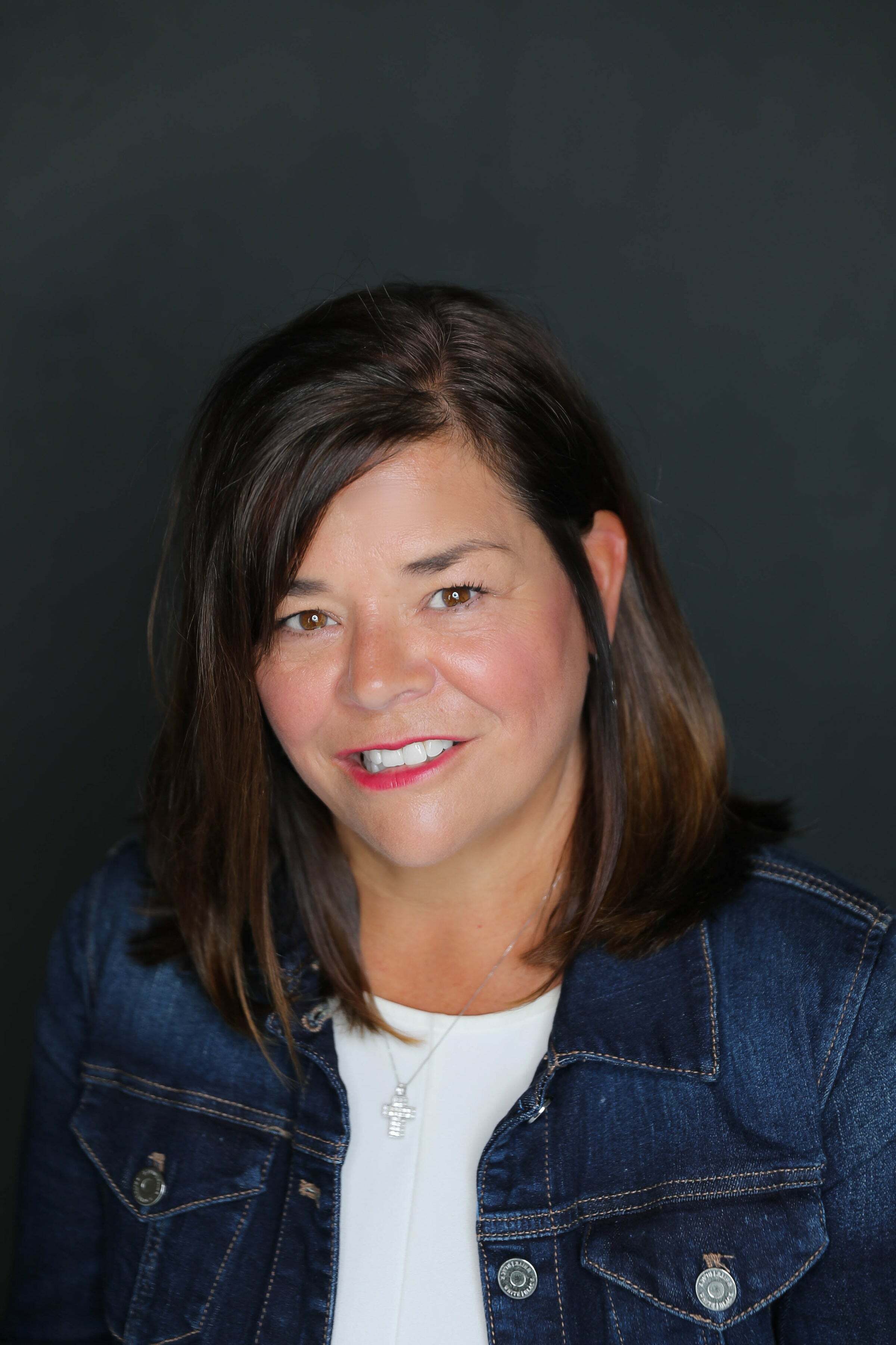 Jenny Hilterbran, Real Estate Broker in Hillsboro, ERA Real Solutions Realty
