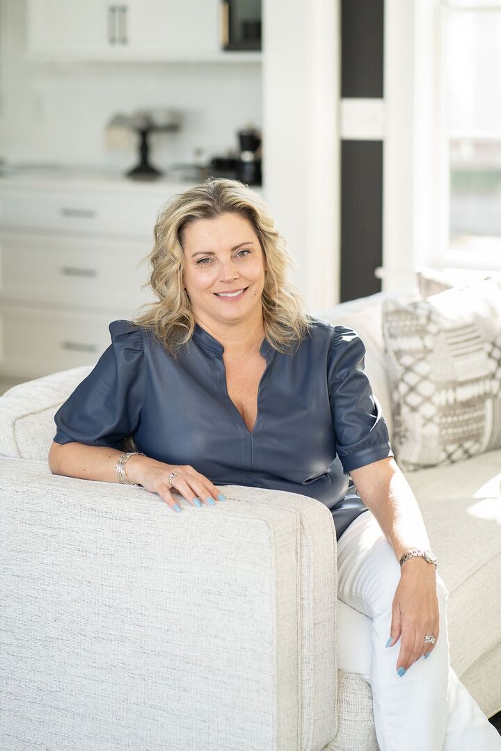 Nicole Quinn, Real Estate Broker in Zionsville, Scheetz