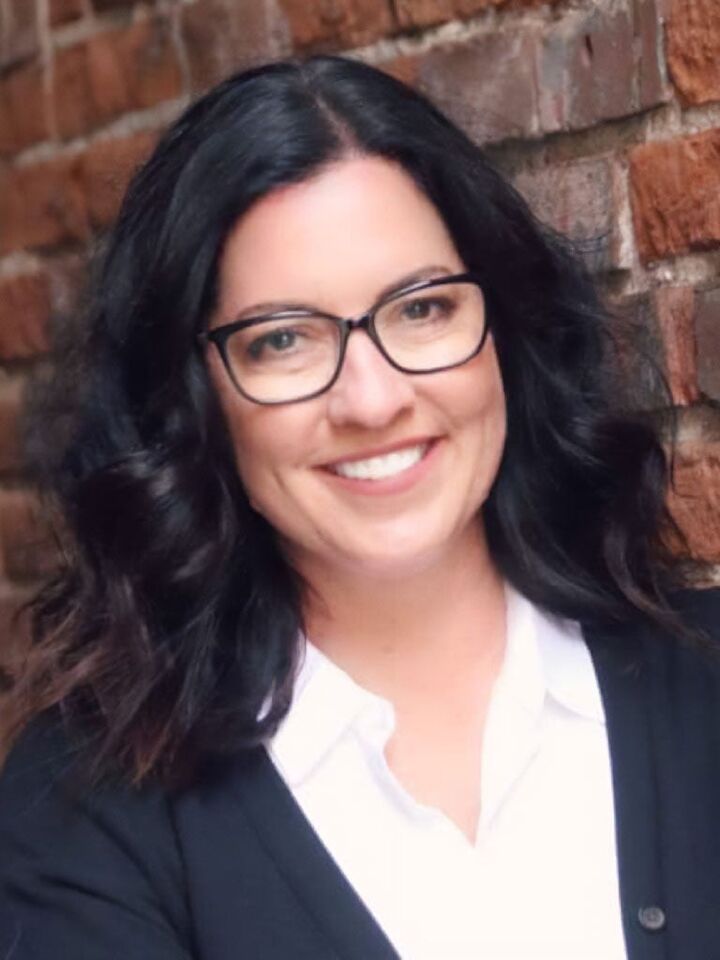 Amy Rusch, Real Estate Salesperson in Janesville, Affiliated