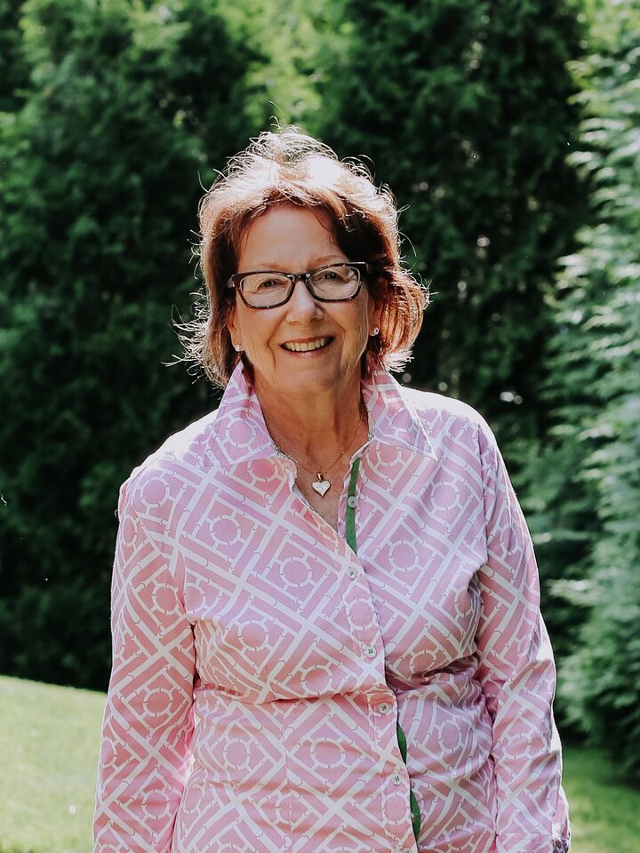 Gloria Dunn, Real Estate Salesperson in Newport, Gustave White