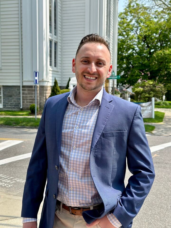 Thomas Panebianco,  in Westhampton Beach, Realty Connect
