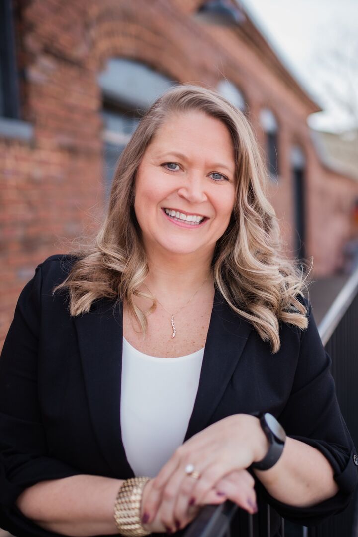 Tonya Hiers, Real Estate Salesperson in Locust Grove, North East