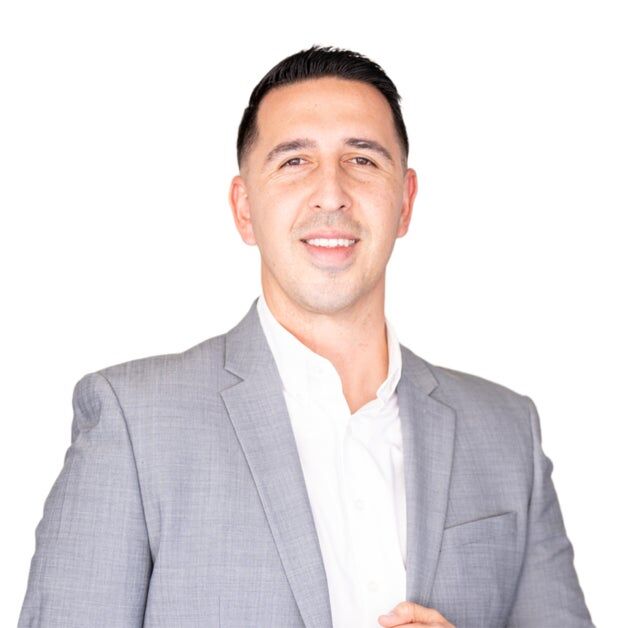Victor Gutierrez, Real Estate Salesperson in Downey, LOTUS