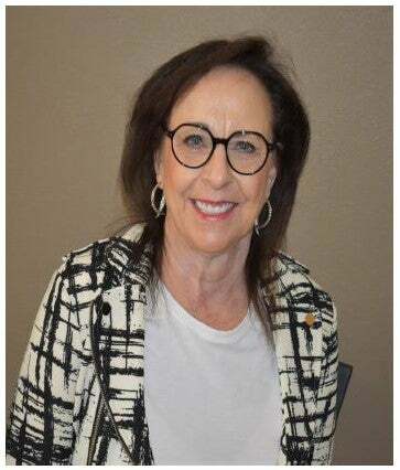 Donna Shipler, Associate Real Estate Broker in Roscoe, Affiliated