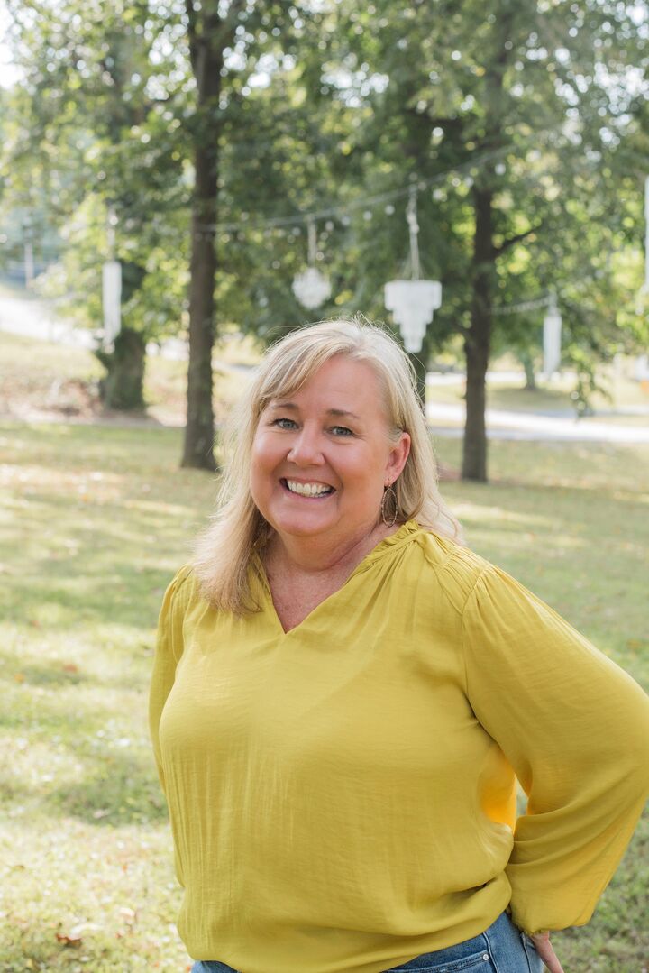 Michelle Stewart,  in Kingston, Jim Henry & Associates