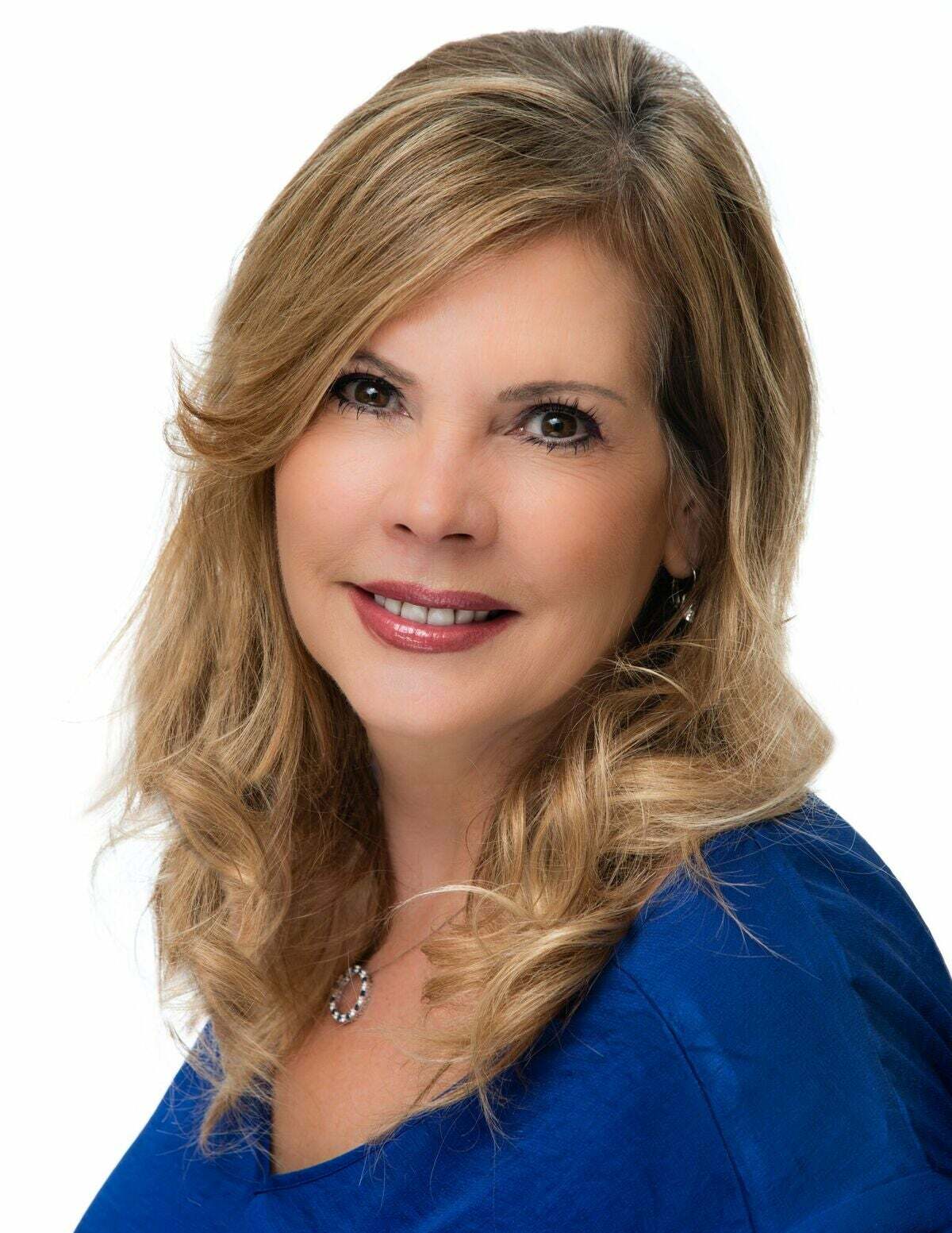 Pamela Suebert, Real Estate Salesperson in Simi Valley, Town Center