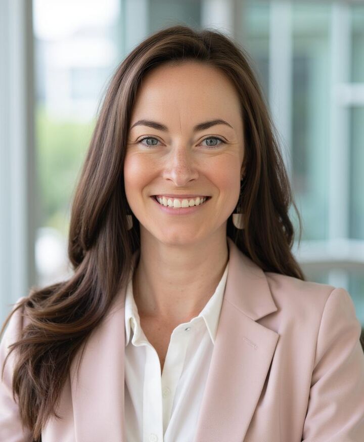 Alix Braund, Broker in Seattle, Windermere