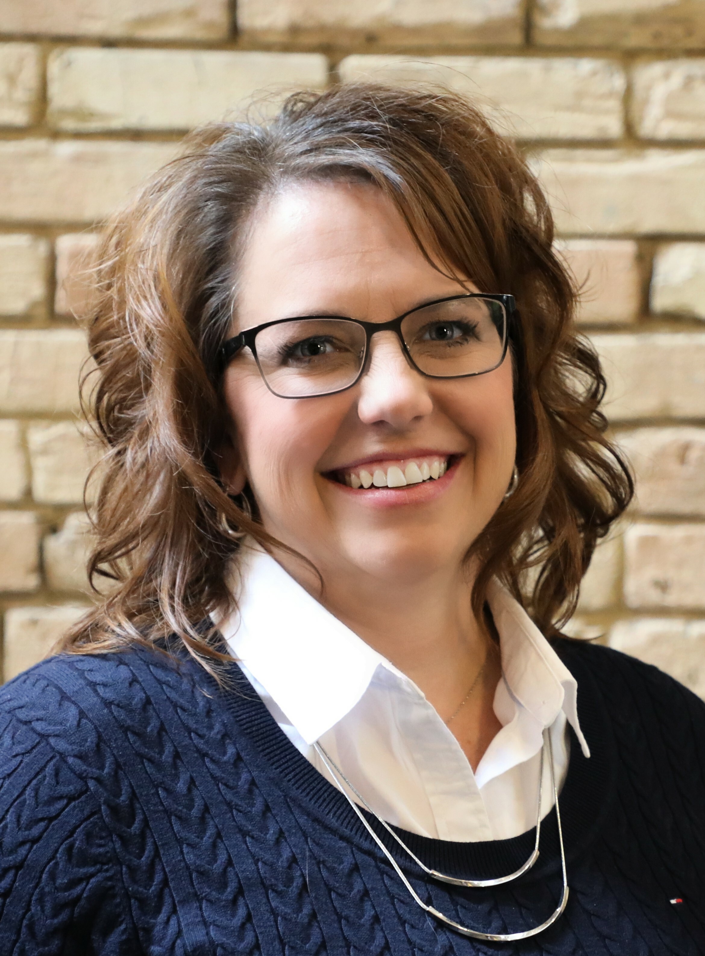 Shari Bethel,  in Grand Rapids, Schmidt Realtors