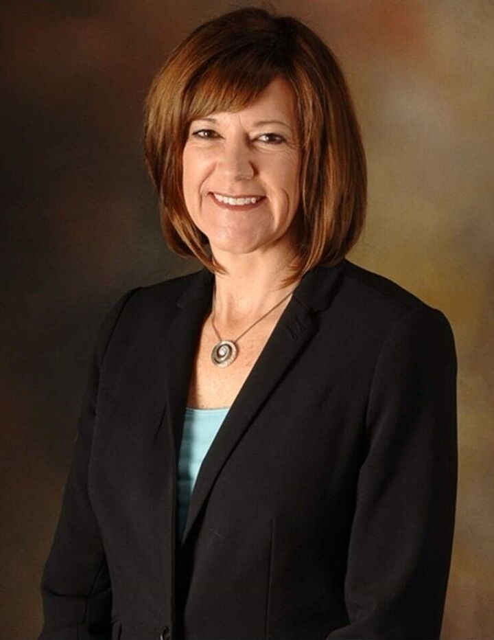 Connie Lyn Gubler, Real Estate Salesperson in Henderson, Americana