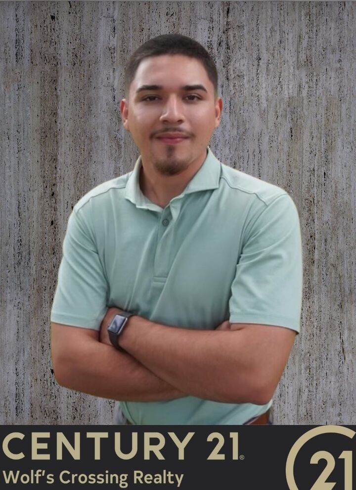 Daniel Bustamante, Real Estate Salesperson in Saint Cloud, Wolf's Crossing Realty