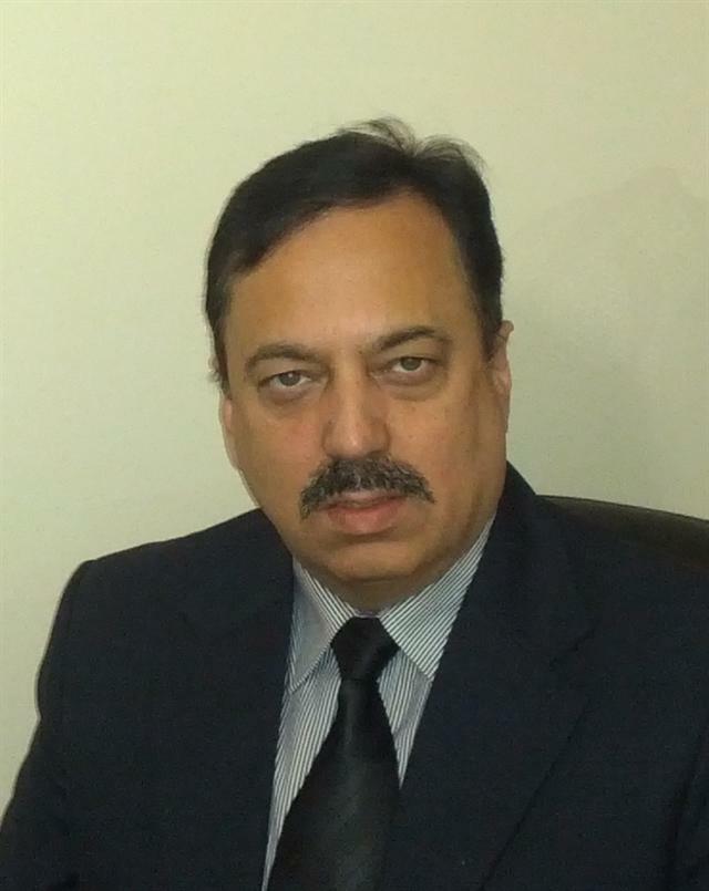 Kamal Raina, Sales Representative in Toronto, CENTURY 21 Canada