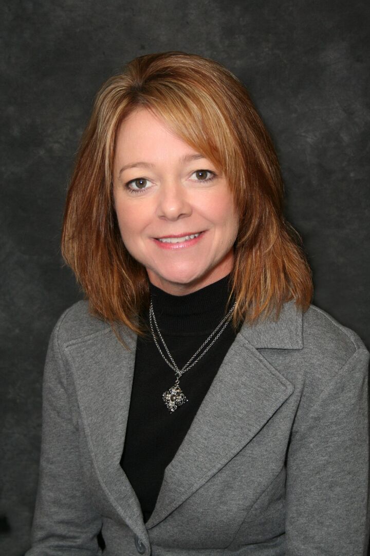 Cheryl Albright, Associate Real Estate Broker in Fort Wayne, Bradley Realty, Inc.