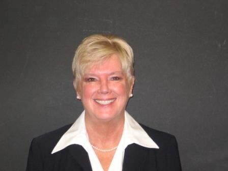 Dianne Arnold, Real Estate Salesperson in Tullahoma, Wright Realty