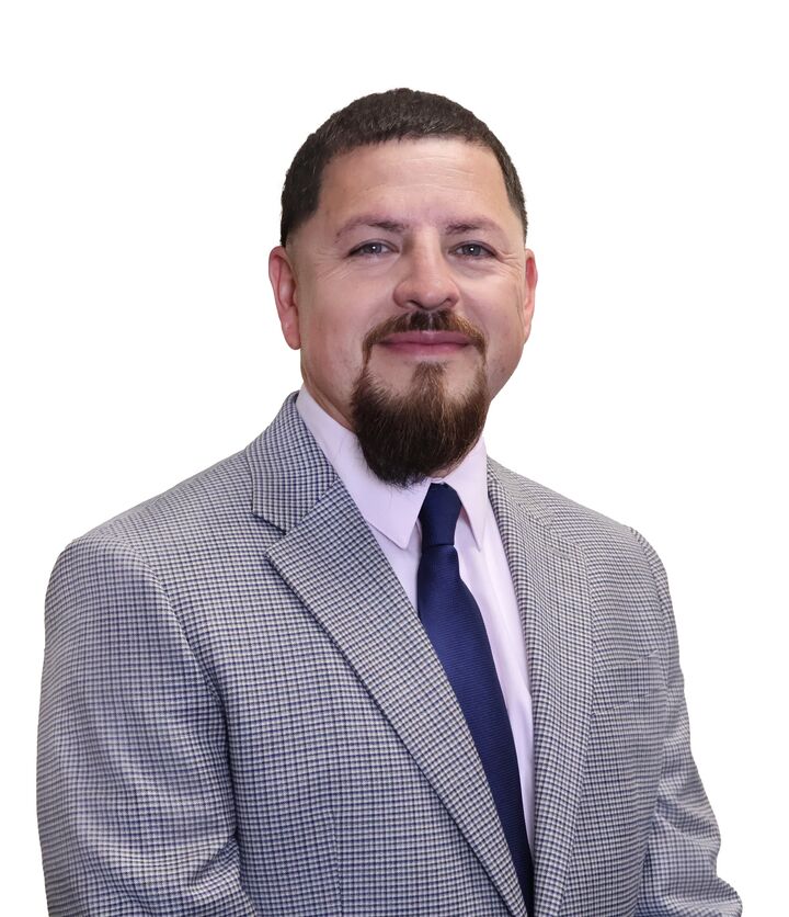 Elmer Peraza,  in Hauppauge, Realty Connect
