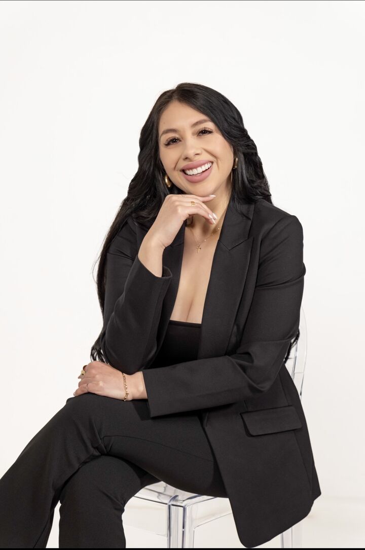 Guadalupe Valdovinos Valencia, Real Estate Salesperson in Bakersfield, Jordan-Link