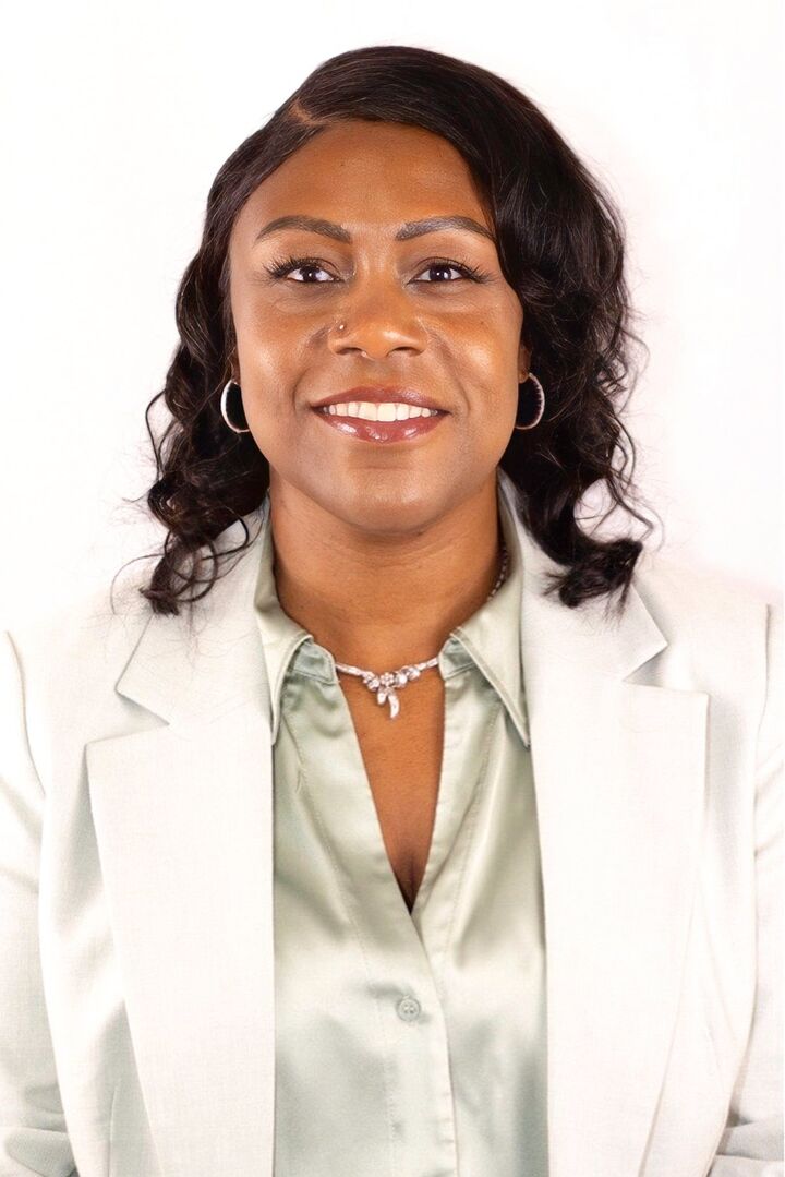 Sabina Hudson, Real Estate Salesperson in Mount Laurel, Maturo