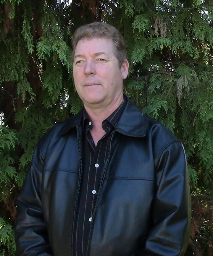 Kent  Lewis ,  in White Rock, Coldwell Banker Executives Realty
