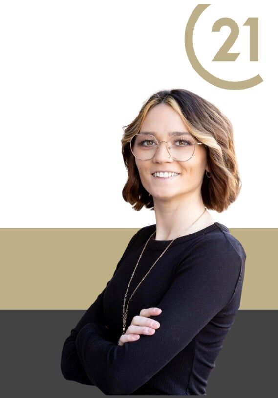 Paige Viola,  in Baton Rouge, Bessette Flavin