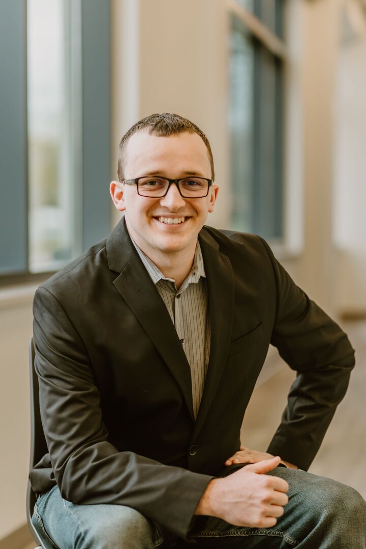 Alex Webb, Real Estate Salesperson in Saginaw, Signature Realty