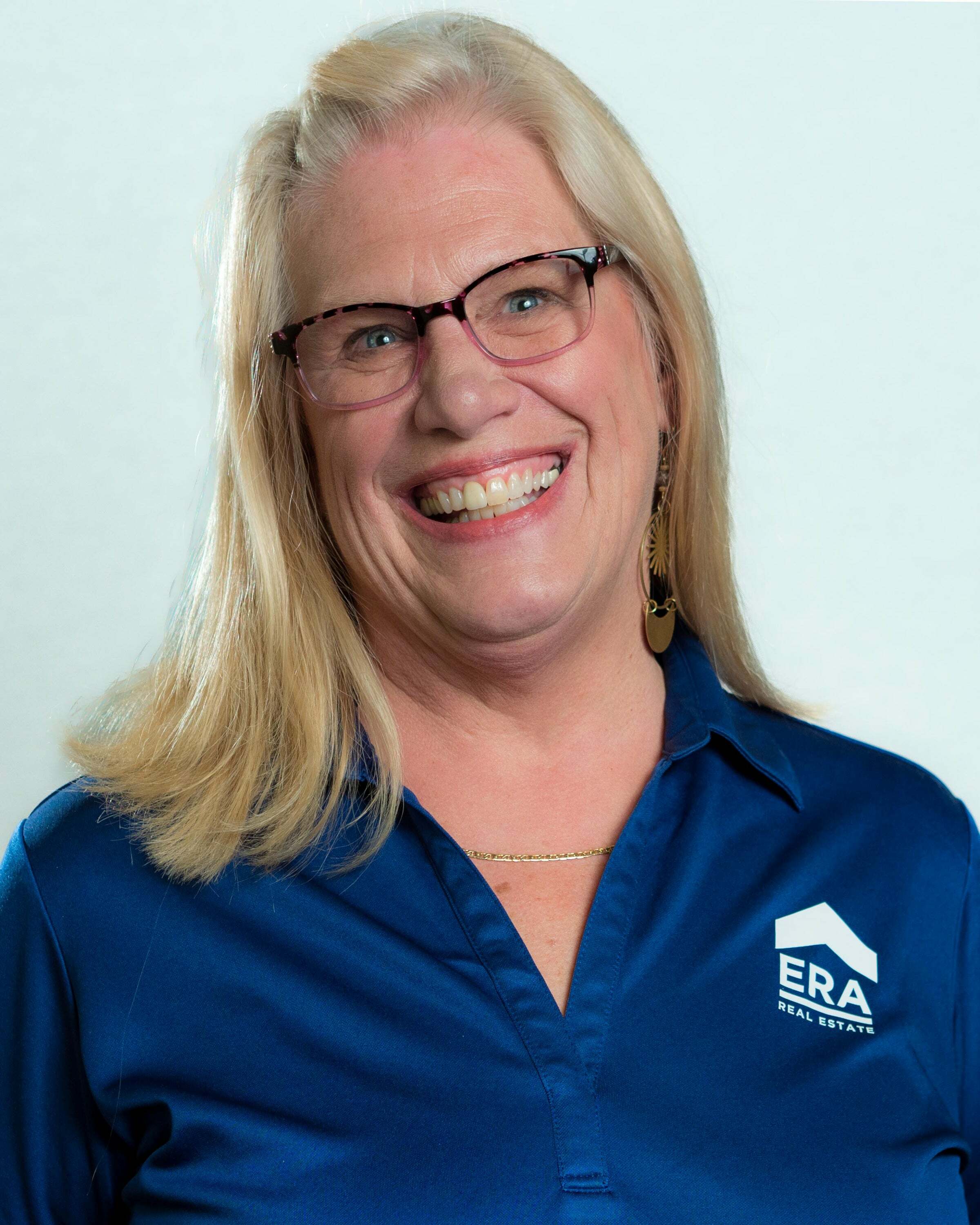 Linda Simons, Associate Real Estate Broker in Olean, ERA Team VP Real Estate