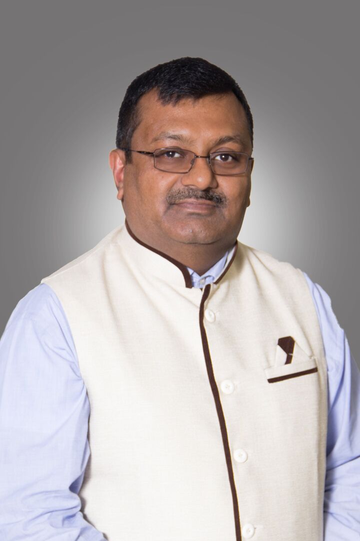 Vinu Varughese, Real Estate Salesperson in Huntingdon Valley, Hearthside