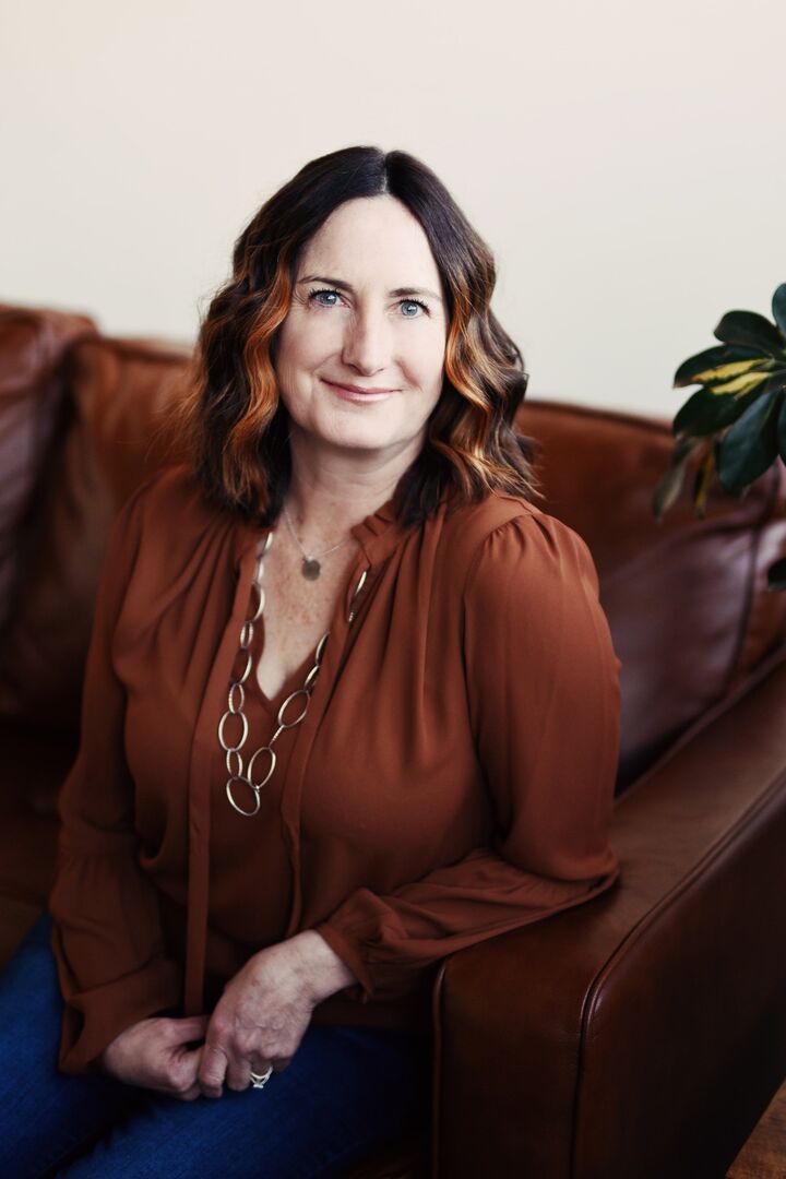 Christina Bahr, Sales Associate in Lansing, Professionals