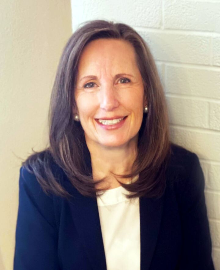 Bobbie Jager, Real Estate Broker in McMinnville, Professional Group