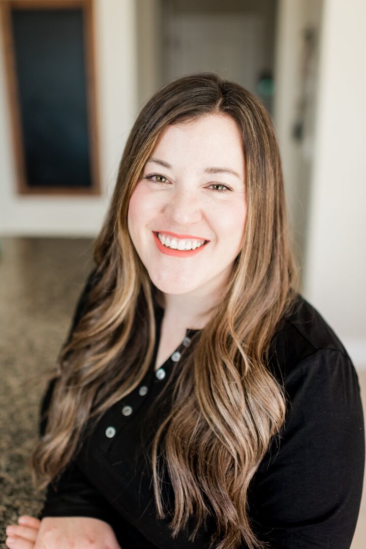 Charlotte Clawson, Real Estate Salesperson in Hamilton, Bunn Real Estate