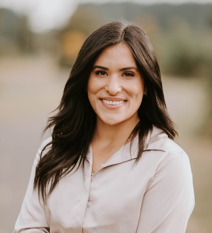 Christine Morreira, Real Estate Broker in West Linn, Professional Group