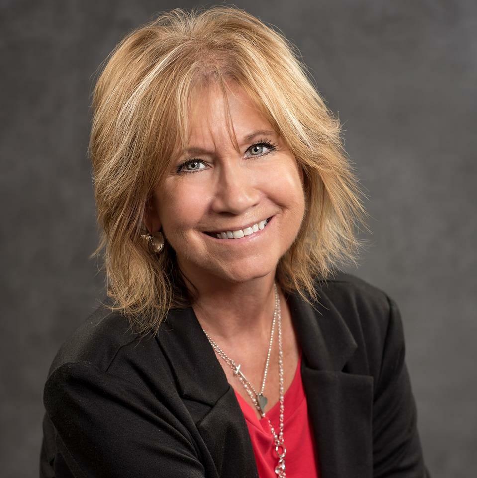 Michele Raymaker, Real Estate Salesperson in Bay City, Signature Realty