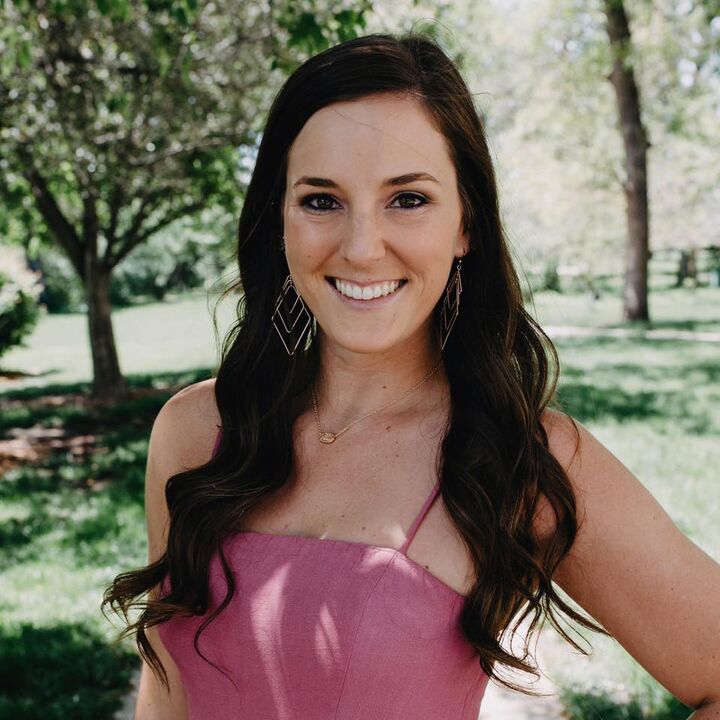 Andrea Moranz, Real Estate Salesperson in Topeka, Wostal Realty