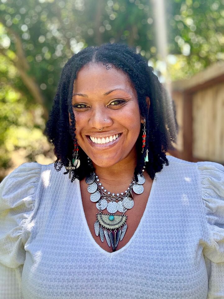 Tenisha Smith, Real Estate Salesperson in Anaheim, Affiliated