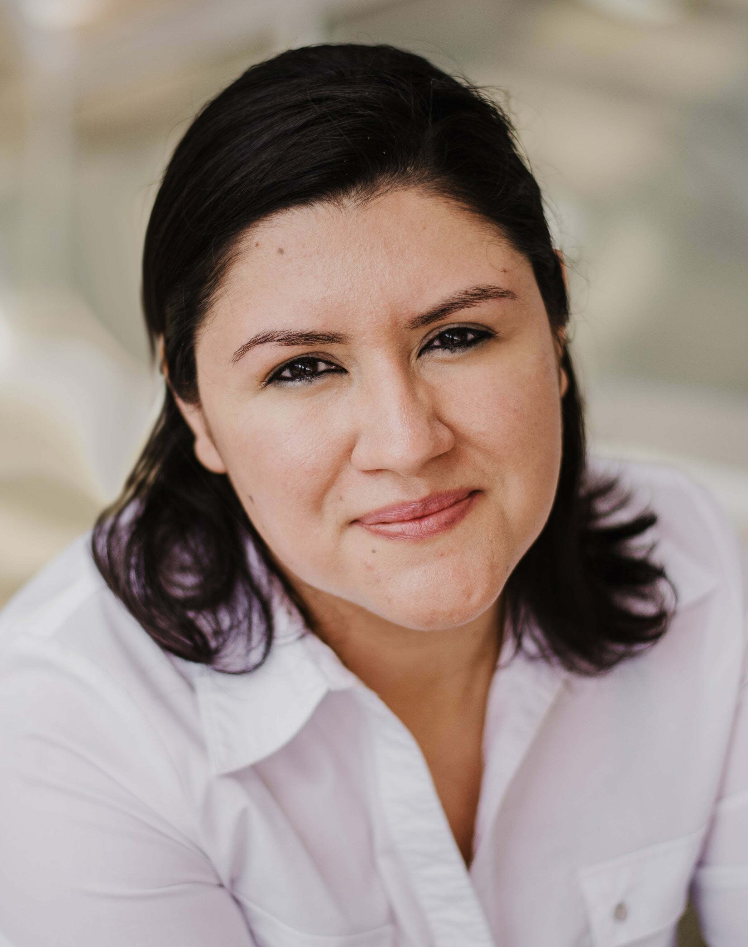 Cynthia Acosta, Associate Real Estate Broker in Elkhart, Circle