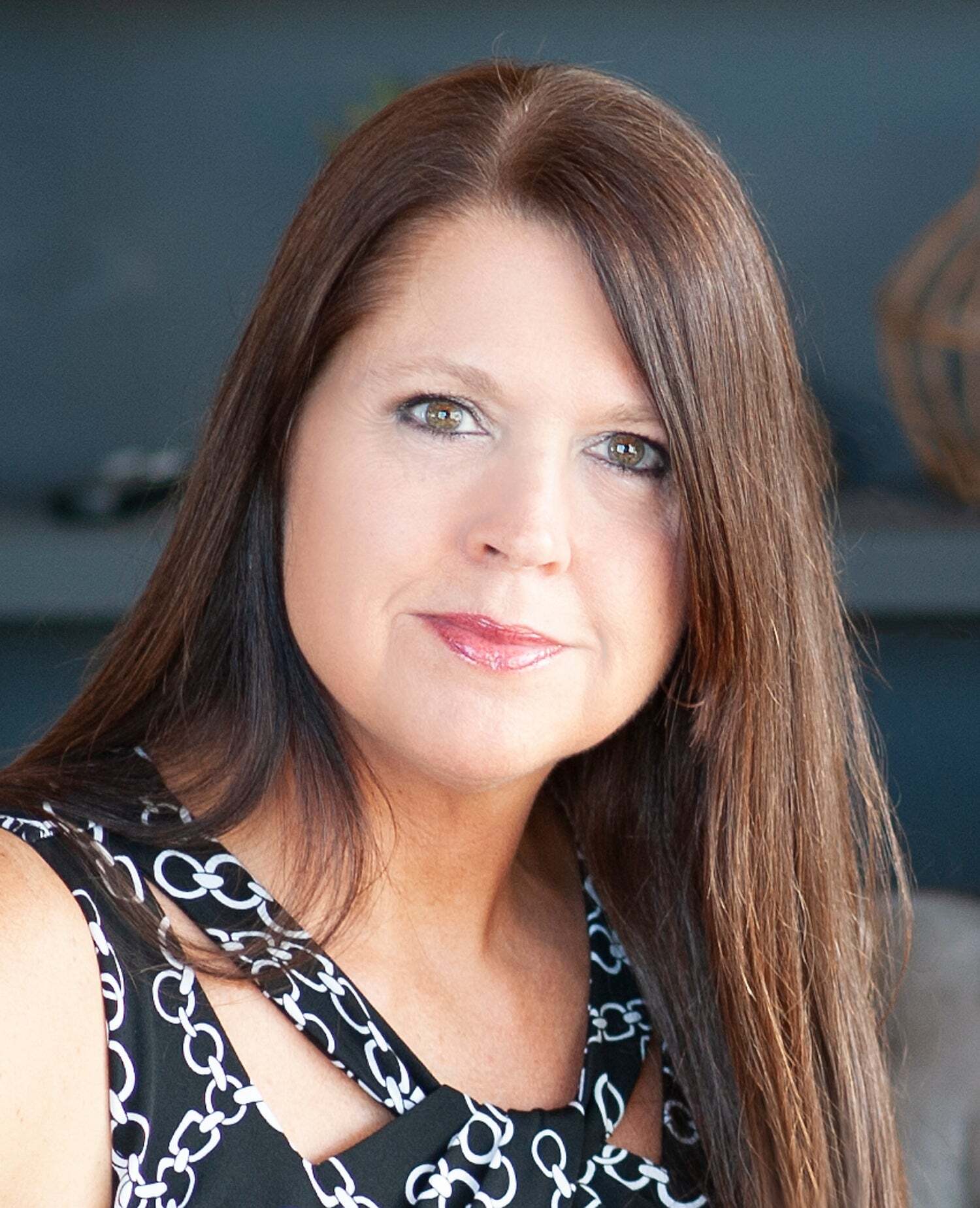 Trish Bryant,  in Edwardsville, Brown Realtors