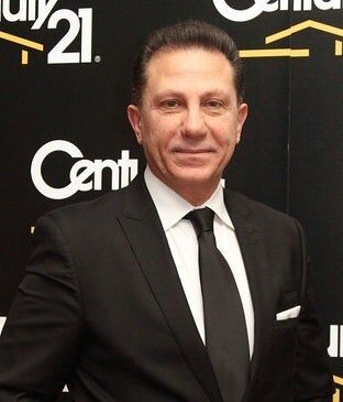 James Sagmani,  in Sterling Heights, Professionals