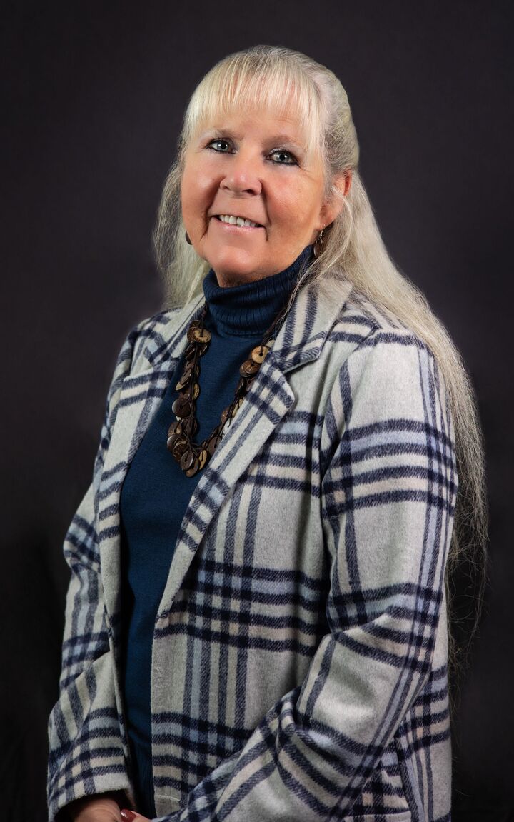 Karen Curtis, Real Estate Salesperson in Flushing, Signature Realty