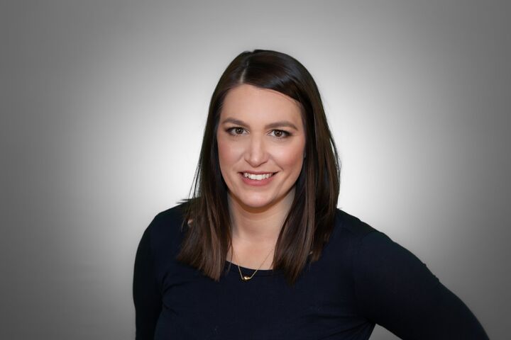 Danielle De Luca, Real Estate Salesperson in Bristol, Topsail Realty