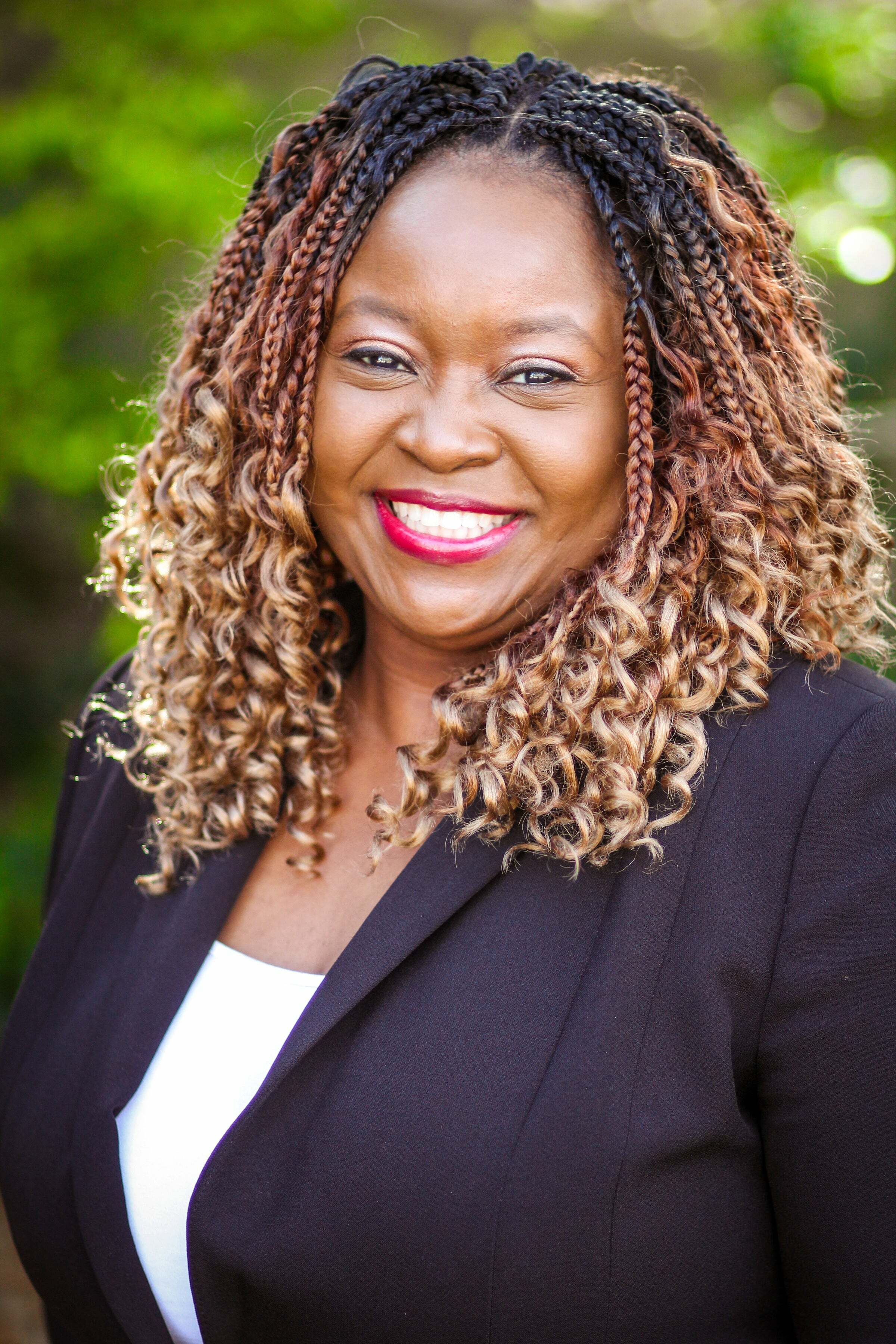 Angelica Davis, Associate Real Estate Broker in Cary, Paracle