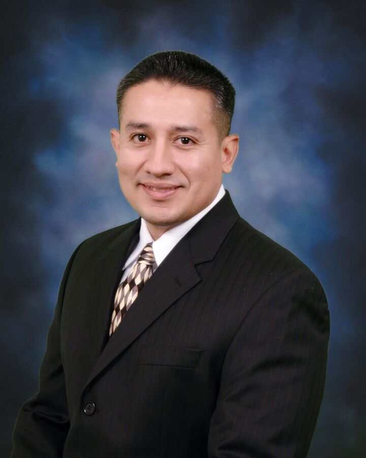 Edwin Tovar, Real Estate Salesperson in Walnut, Masters