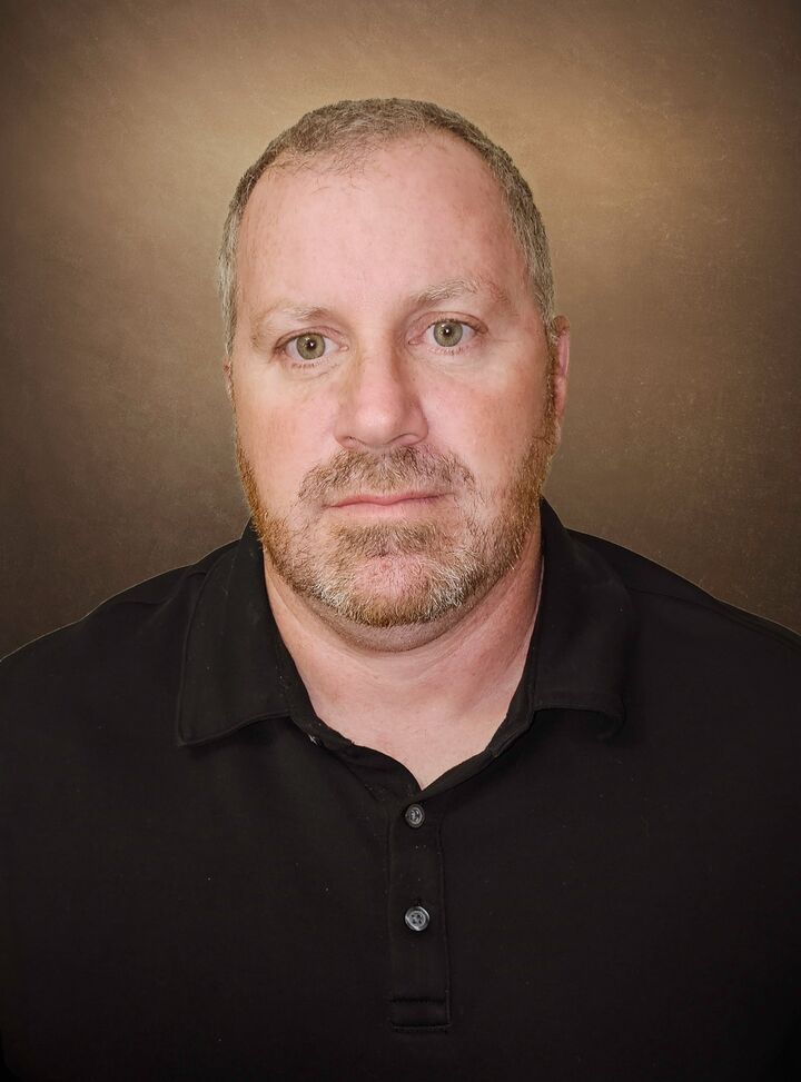 Sacha Strait, Real Estate Salesperson in Bay City, Signature Realty