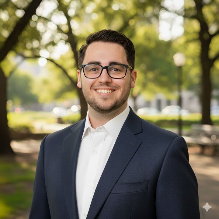 Leonid Pevzner, Real Estate Broker in Clackamas, North Homes Realty