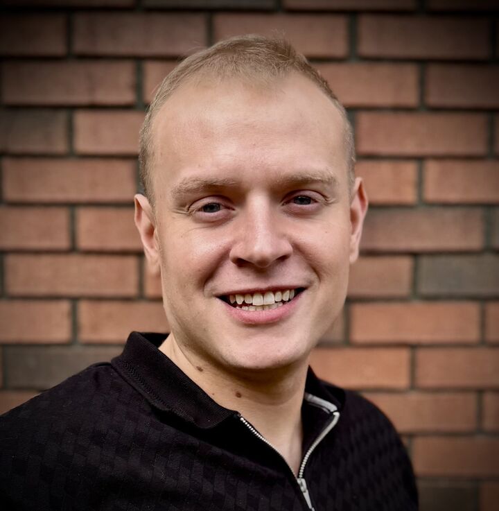 Dan Moore, Real Estate Salesperson in Mystic, Shutters & Sails