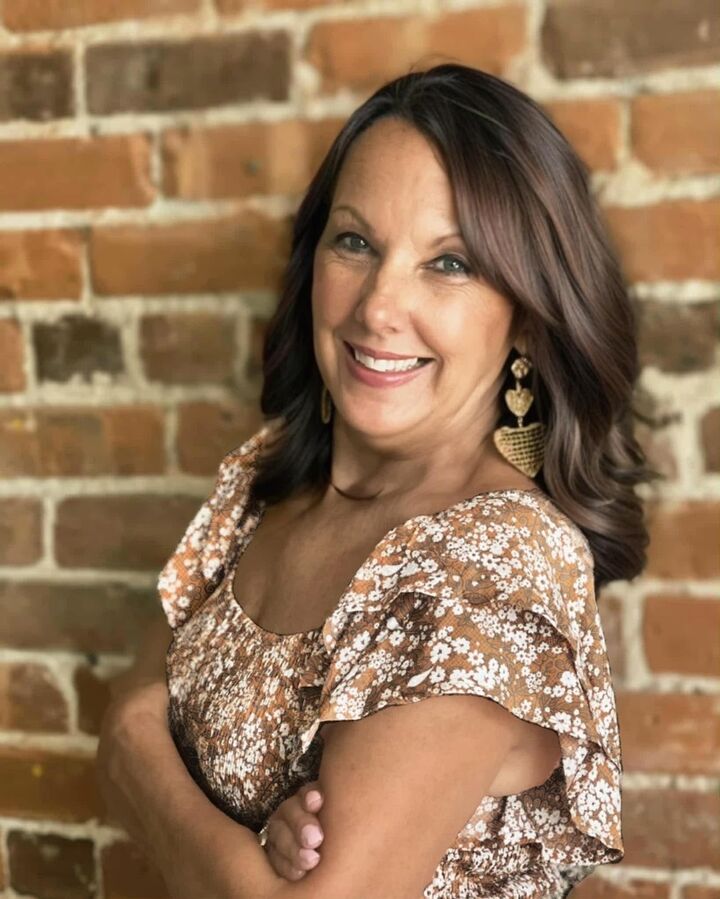 Cherri Watson,  in Lexington, 803