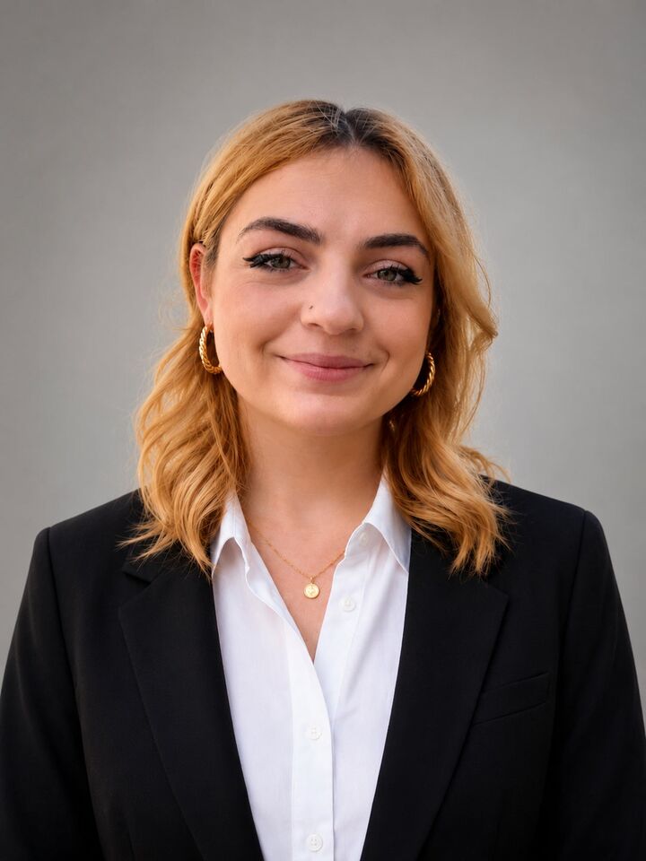 Halayna Hedger, Real Estate Salesperson in Sulphur Springs, First Group