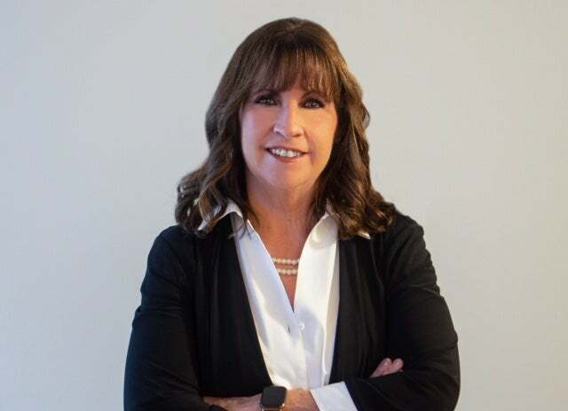Terri Hewitt, Associate Real Estate Broker in Ormond Beach, Sundance Realty