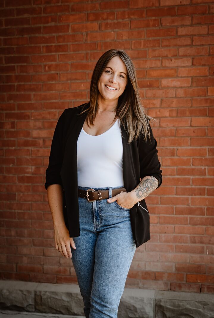 Alicia Gage, Real Estate Salesperson in Fredonia, Team VP Real Estate