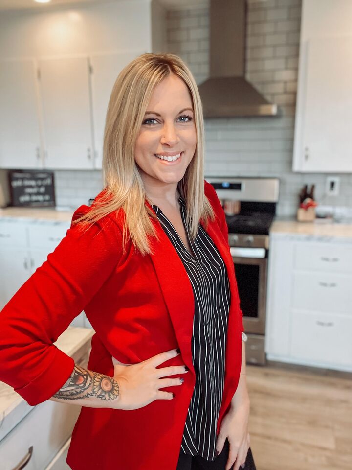 Alicia McNaughton-Gage, Real Estate Salesperson in Fredonia, ERA Team VP Real Estate