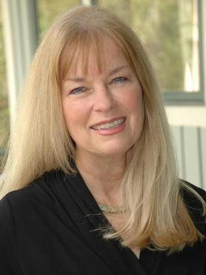 Angela Paterson, Sales Associate in Beaufort, Access Realty